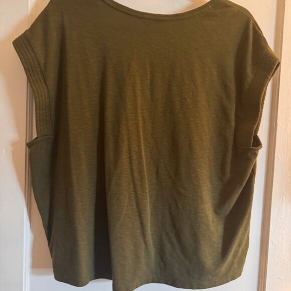Banana Republic Trapunto Top in Olive - Picture 4 of 4